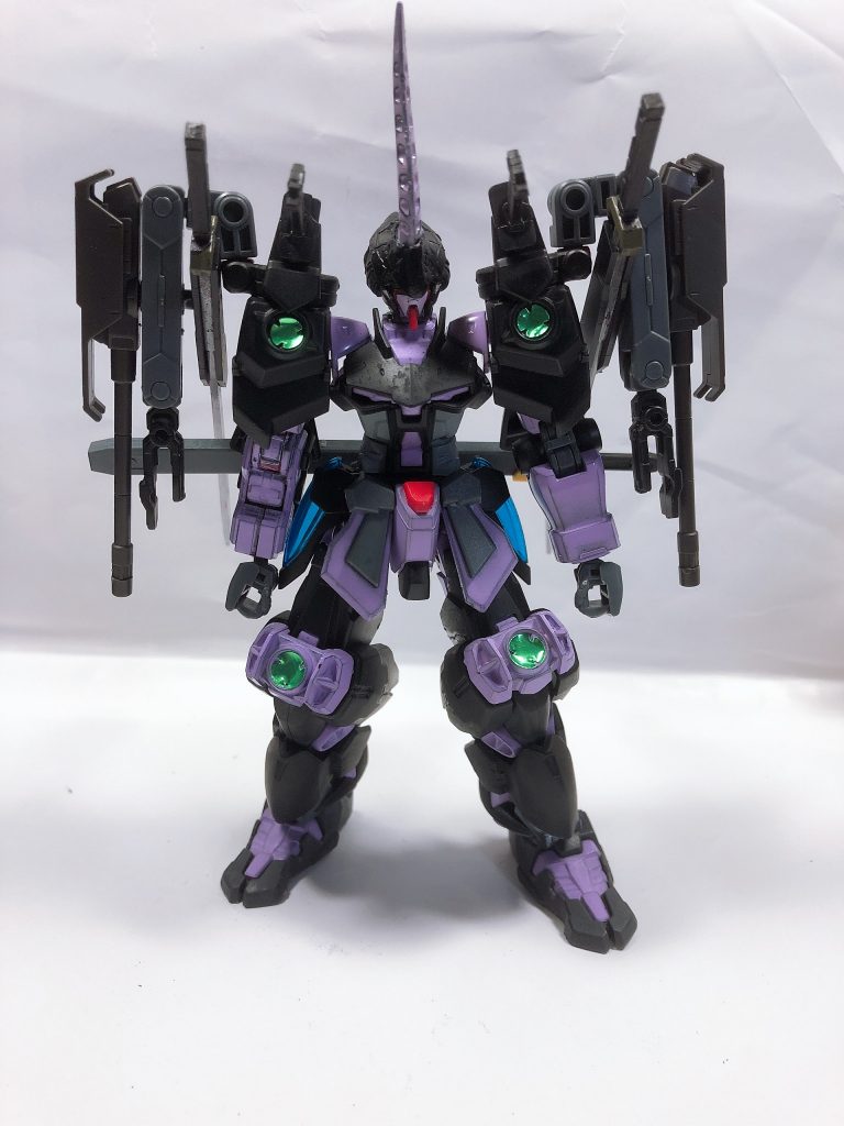 前  
ミキシングに使用したのはベース戦国アストレイ、ギャン、ガンプラバトルアームズヘルムヴィーゲリンカーを使いました。
頭部は戦国アストレイのままだと戦国アストレイのカスタム機になってしまうので
戦国の余剰パーツにコトブキヤの武器セットのジャンクをブレードアンテナがわりにパテで接着