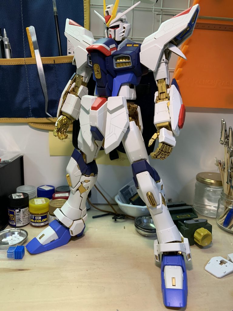 パネルラインと筋彫り追加を考え中。