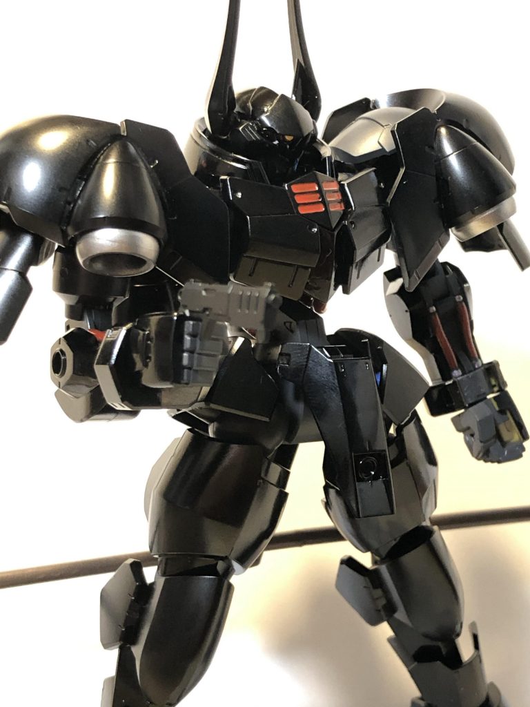 手がデカイので違和感ありますがハンドガンタイプの方がスマート