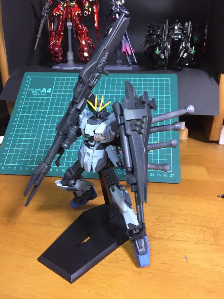 プロペラントタンクはA装備よりアイデアを参考に、可動式で取り付けています。