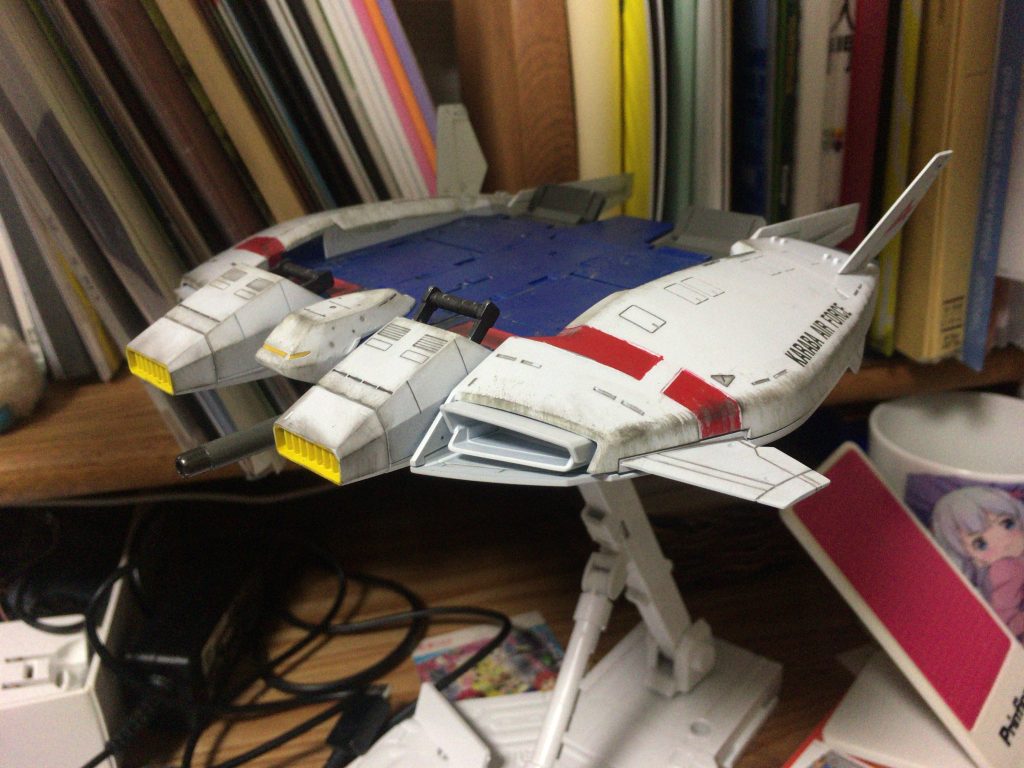 ウェザリングが今見たら汚いだけですね。
アムロは0087時はカラバ所属なのでそのデカールを貼ってます。