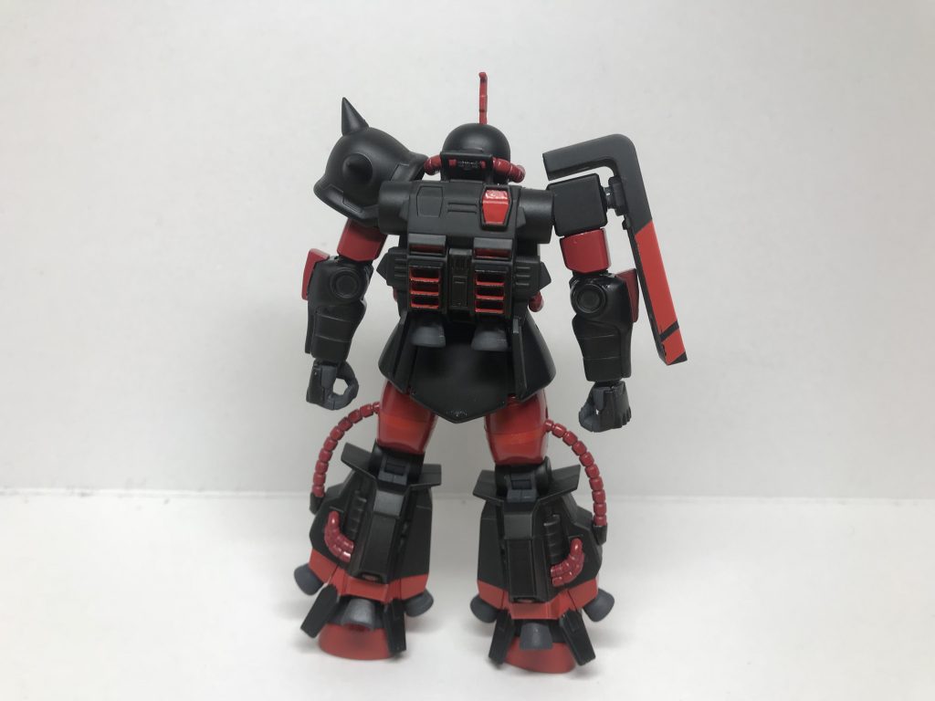 初めはmgのジョニザクでやろうと思いましたが、関節が割れてしまい修復不能になってしまったので断念…😓
結局hgのシンマツナガザクを塗装しました。