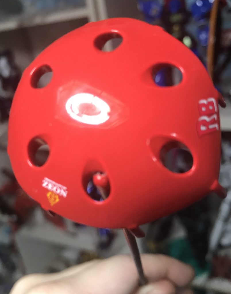 磨きまで終わった状態です。蛍光灯が写りこんでいるのが分かるかと思います。