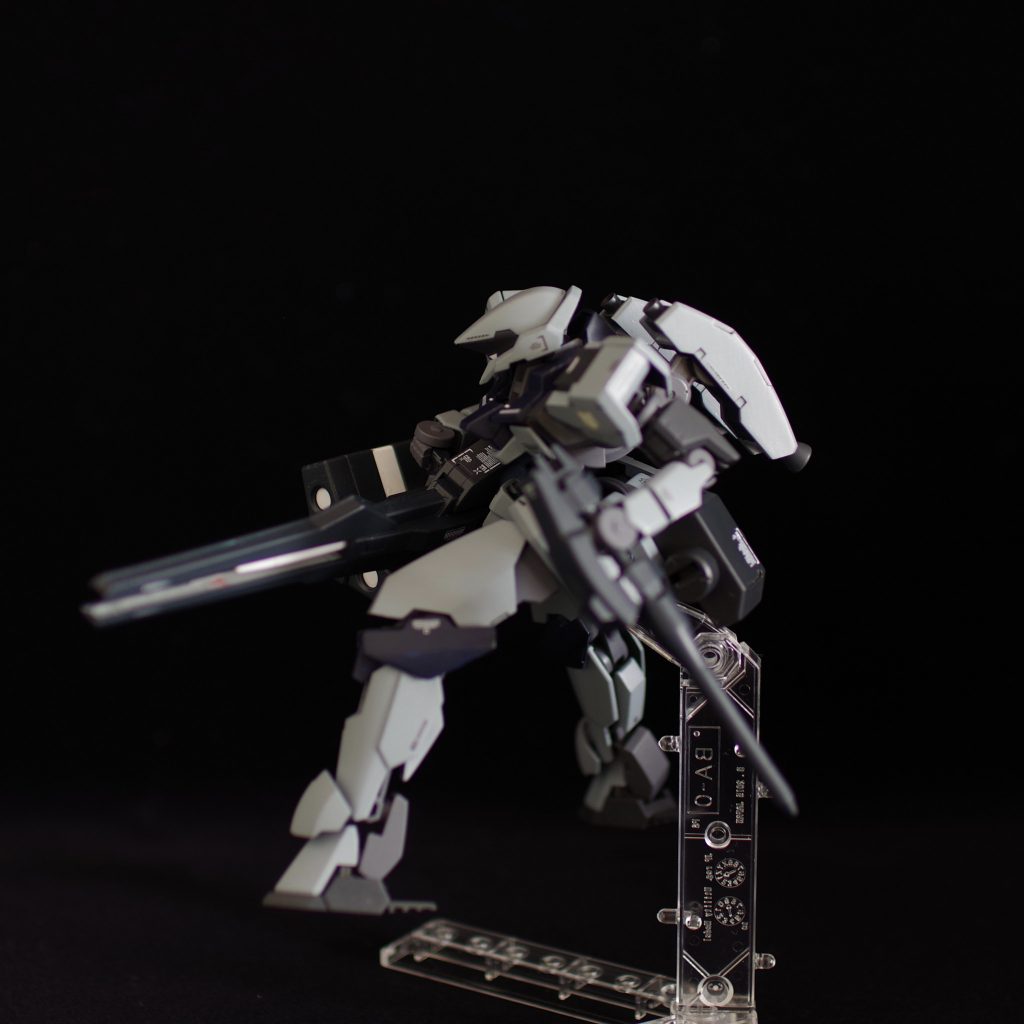 レギンレイズ–5枚目/制作者:Puffin