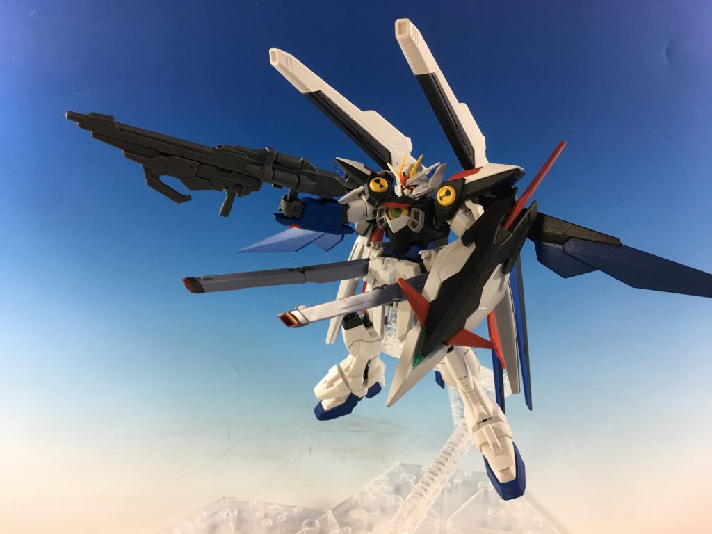 バラエーナ、クスフィアスを展開してハイマットフルバーストも出来ます。