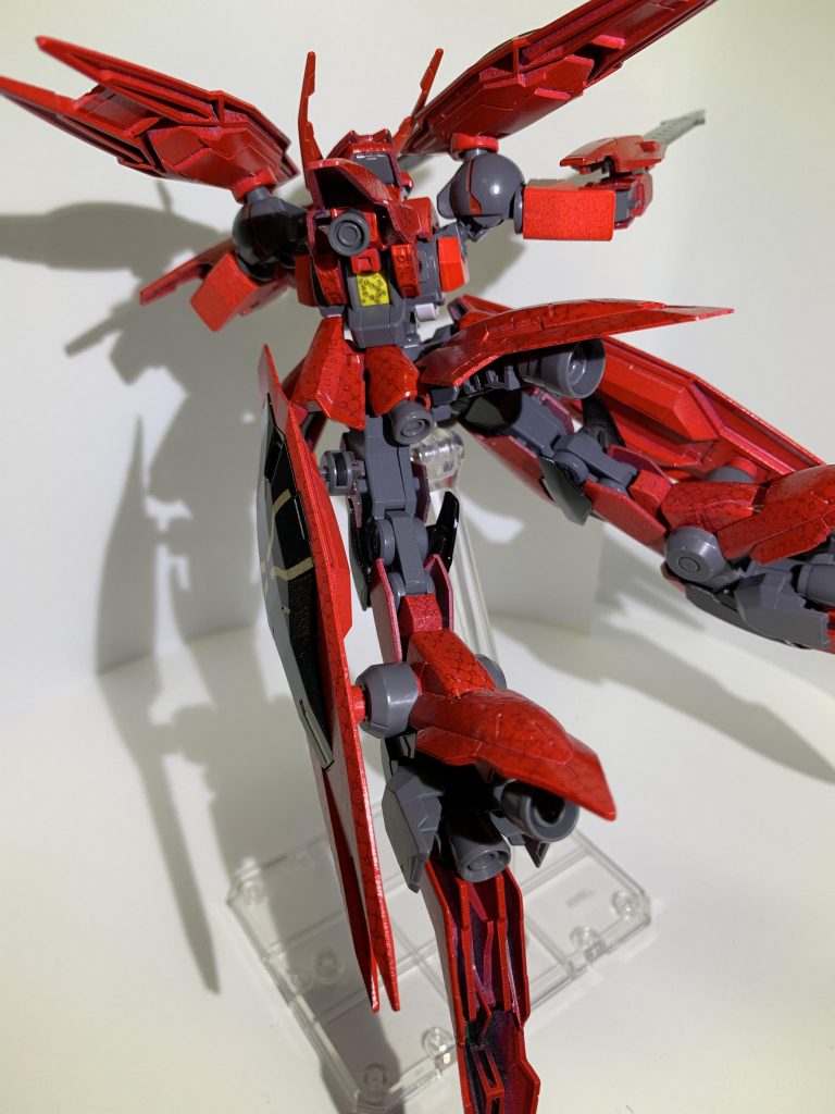 マスキング
シナンジュカラーと言ったら
やはり黒と金の配色のカッコ良さですよね!
なんとか再現できないかと
試みましたが私ではこれが限界…