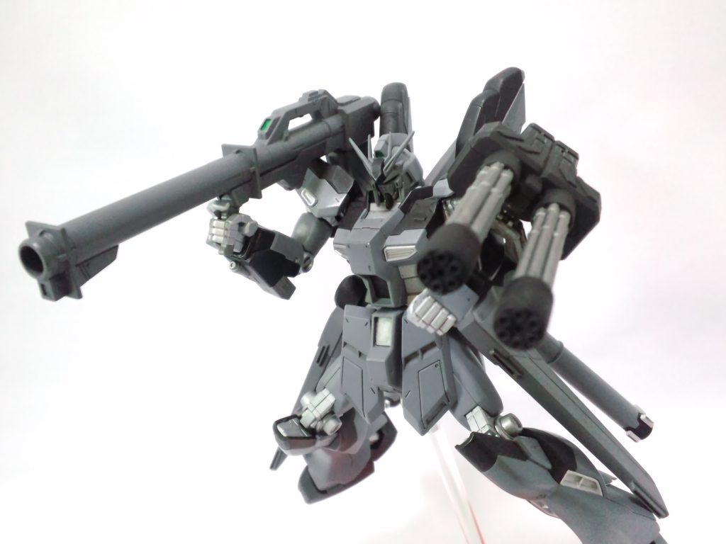 両腰のスラスターはスタークジェガンから拝借