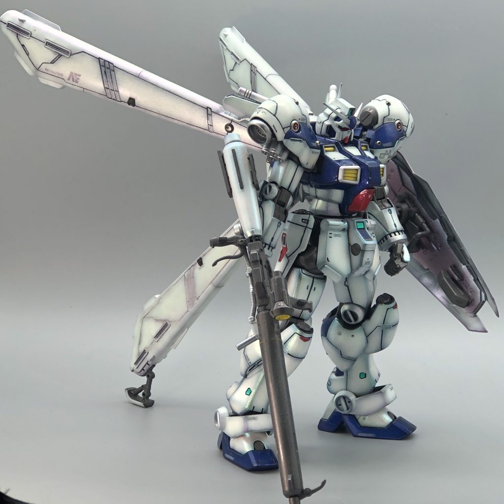 【塗装レシピ】
青:ベースグレー
  ↓
ガイア・ウルトラブルー
  ↓
PIGMENT:クロマシャイン
関節:クレオス・焼鉄色
銀:ガイア・EXシルバー
黄:ベースグレー
  ↓
ガイア・EXホワイト
  ↓
ガイア・純色イエロー
  ↓
雲母堂本舗:CCパールイエロー
赤:ベースグレー
  ↓
ガイア:EXホワイト
  ↓
ガイア:シャインレッド
  ↓
雲母堂本舗:CCパールレッド
白:ベースグレー
  ↓
ガイア:EXホワイト
  ↓
ヴィオラファンタジー、アークティックファイヤ、ラピスサンライズ