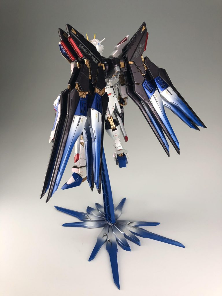 全てのパーツにガイアEXクリアーを吹いています