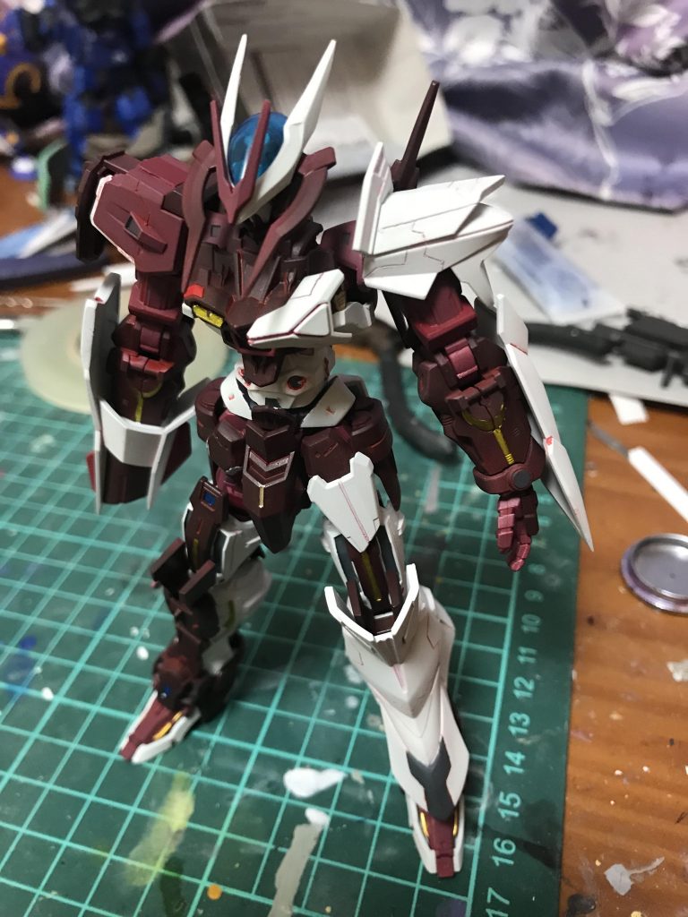 マントなしでもカッコイイですよね～厨二心を燻られるようなプロポーション。ロードアストレイ出してくれないかな～(  ･᷄ὢ･᷅  )