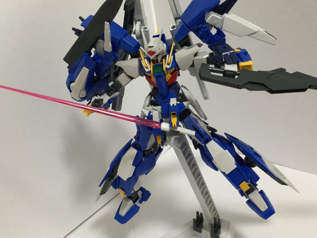 フロントスカートにはサブアームを追加