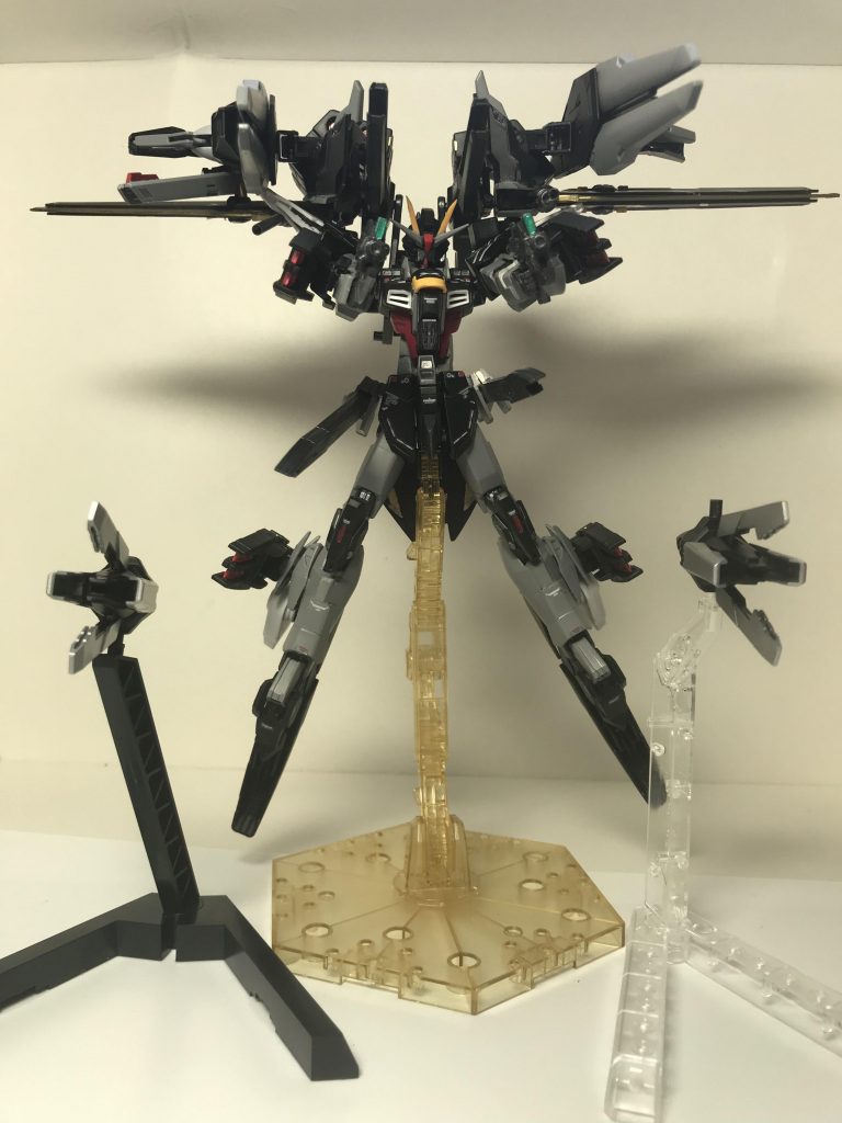 追加装備フルバーストで!!ミサイルもビームも撃ててミーティアのフルバーストみたいなことも出来ます!