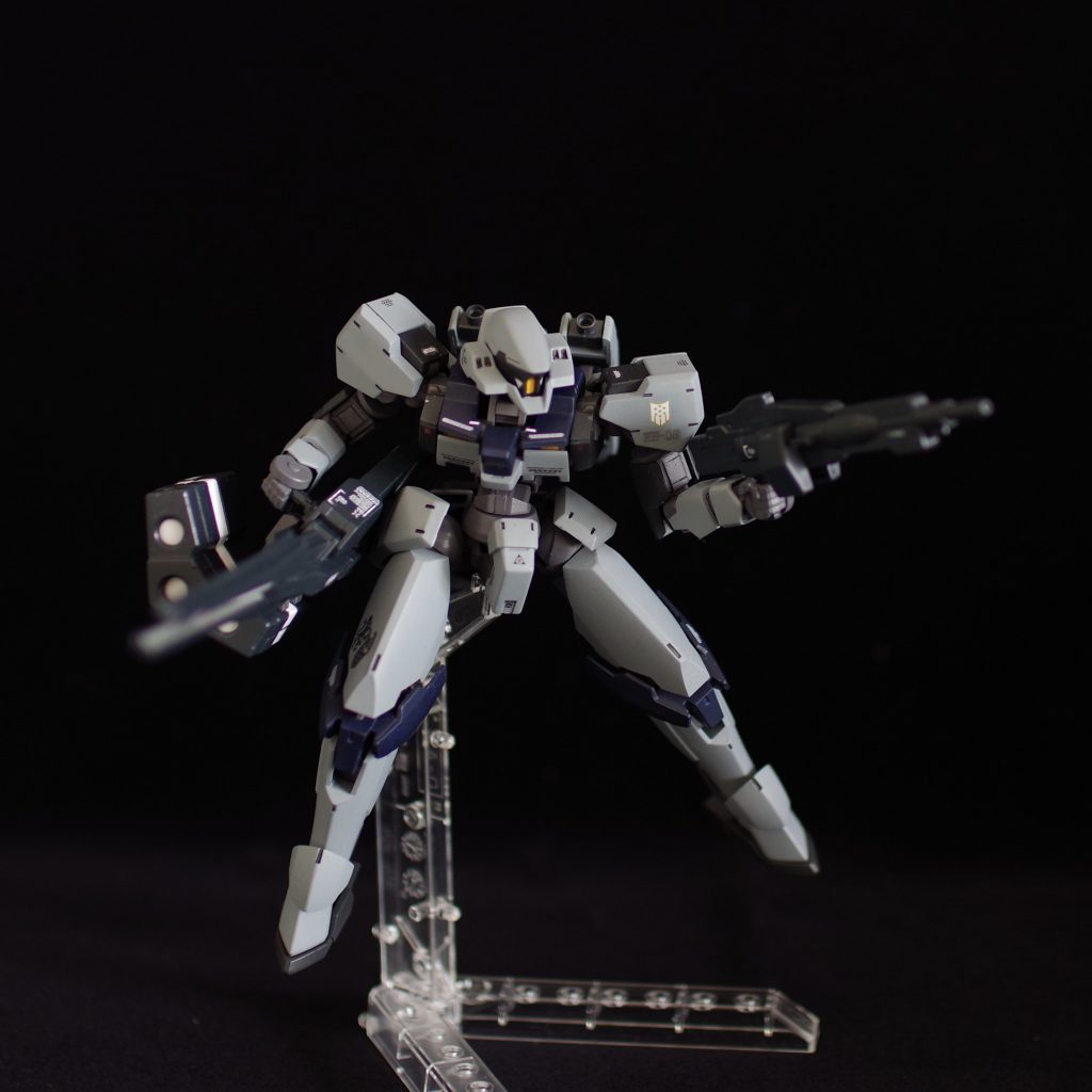 レギンレイズ–3枚目/制作者:Puffin