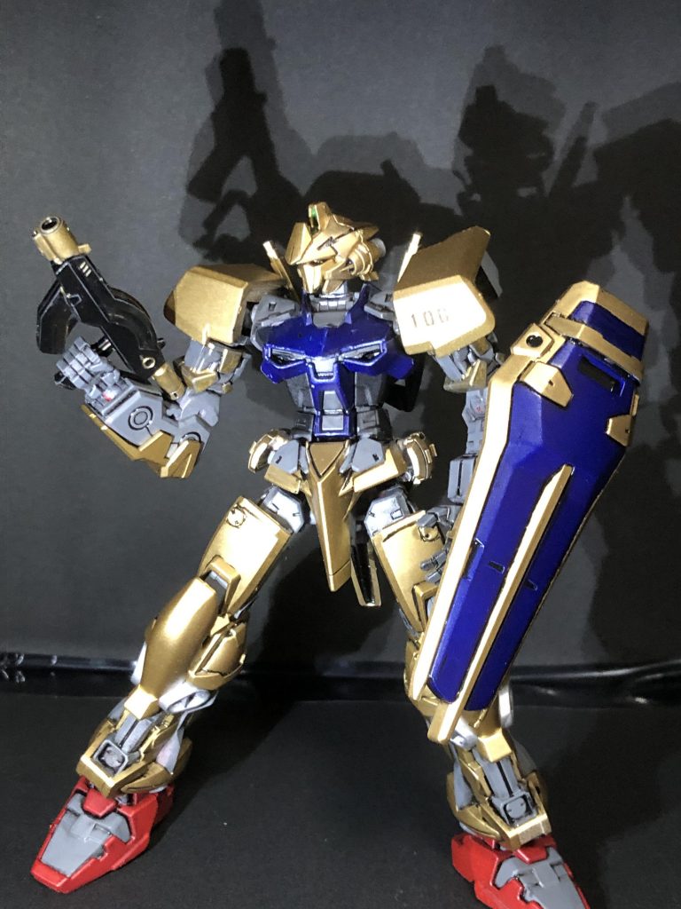 バックパックはもちろん着脱可能。一応シールドも塗装しました。