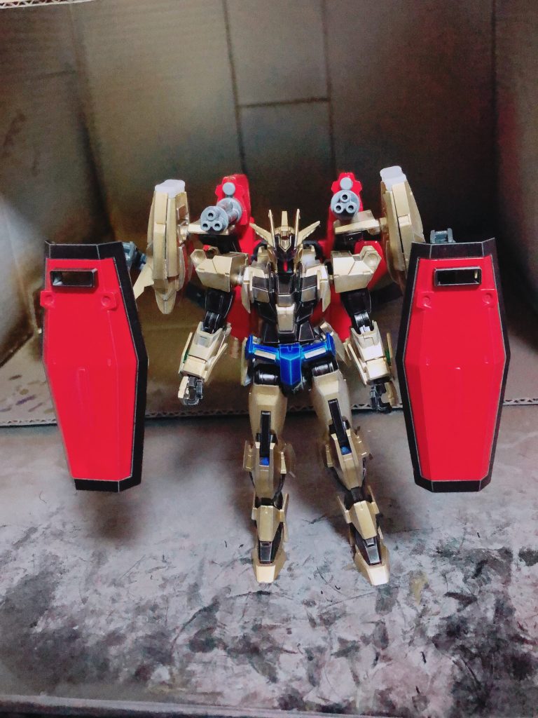 ここからは三羽烏のバックパック装備型
赤羽イメージの高い防御力と遠距離戦を想定したバーストフェザー