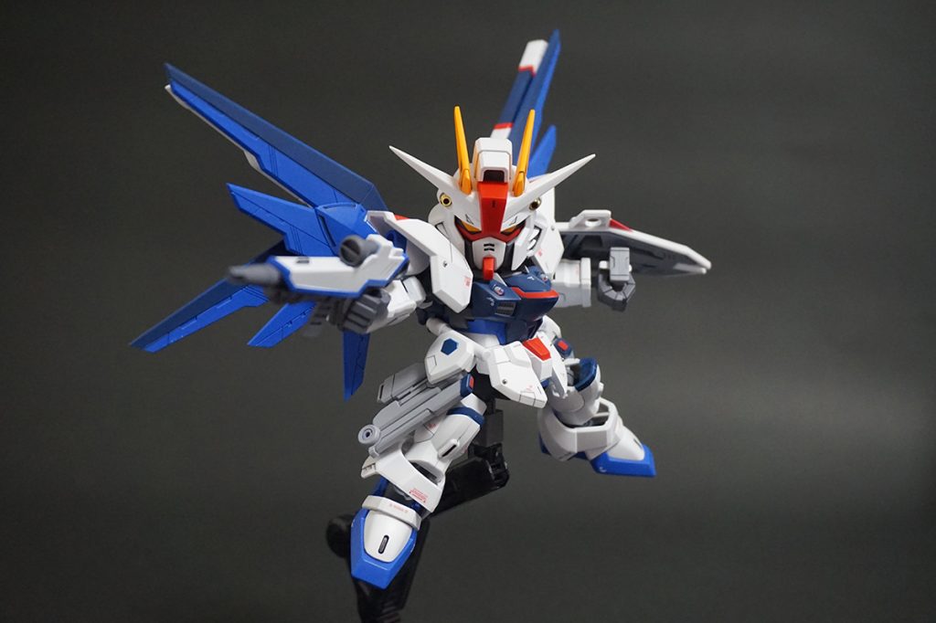 ビールライフルを構えて