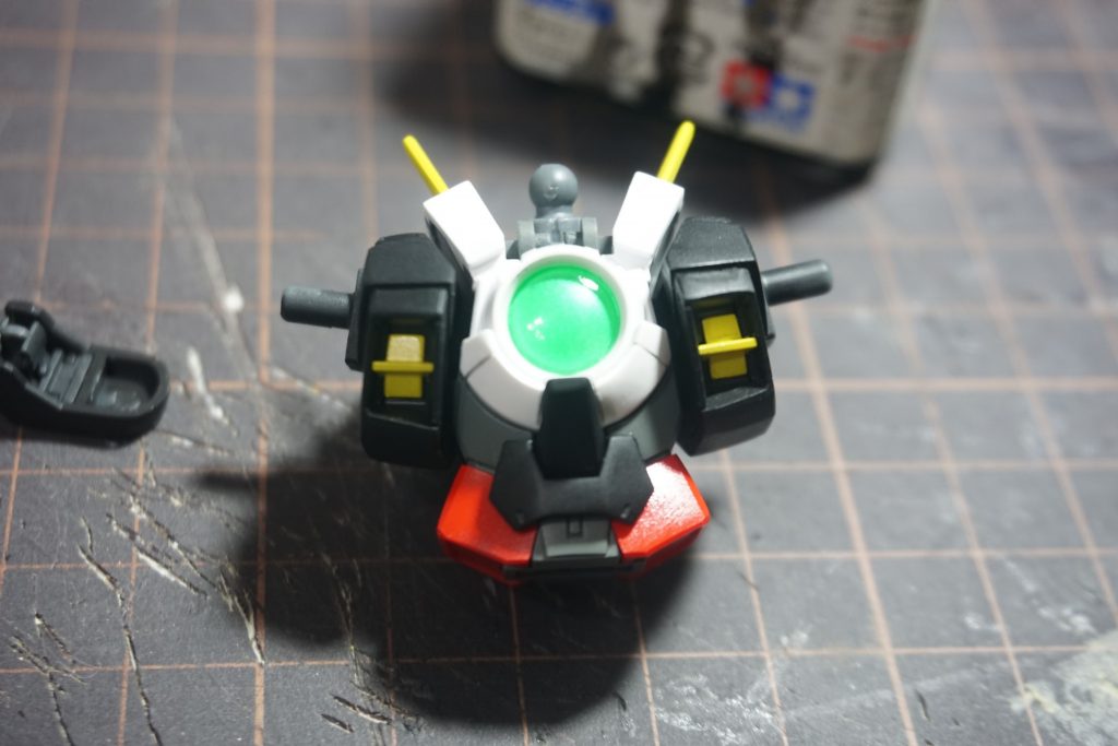 レンズ各部は裏面のみにパールシルバーを吹いて表面にクリアグリーンを吹いて仕上げました