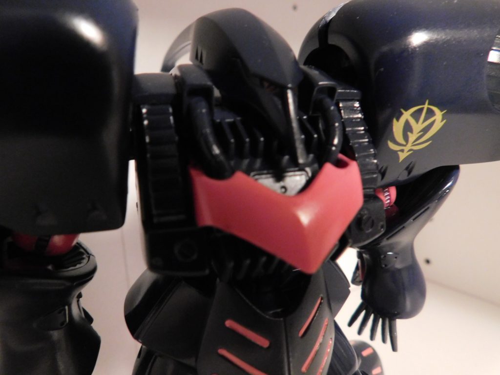 ピンクは塗装してないです
元の色がよかったので(--;)