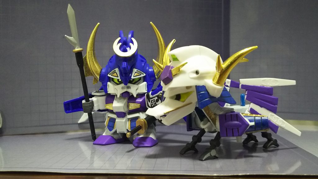 鎧着装
飛竜の前足肩に扇子龍を取り付けることで余剰なしを実現しました。