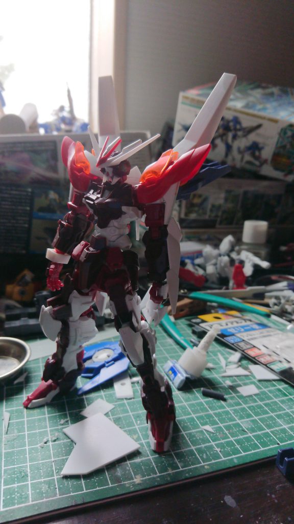 右手首をつけられるようにしてバックパックをジャンクから作成。