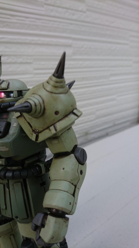 スパイクもビルダーズパーツのスパイクに付け替えてます。