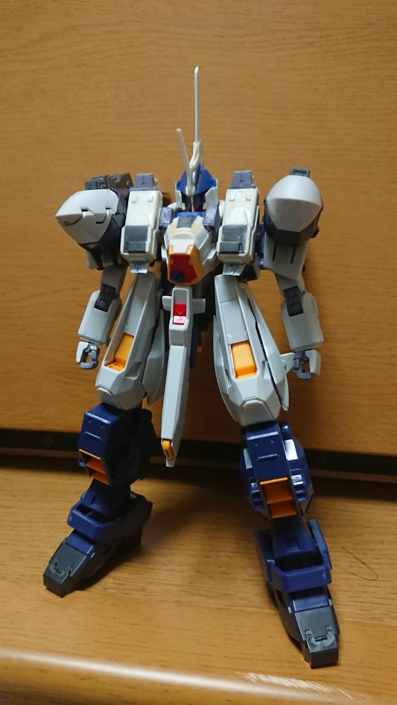 バーザム入れたいなとおもってバーザムの股関に付いていたあれを胸部に持ってきました(少し後悔)