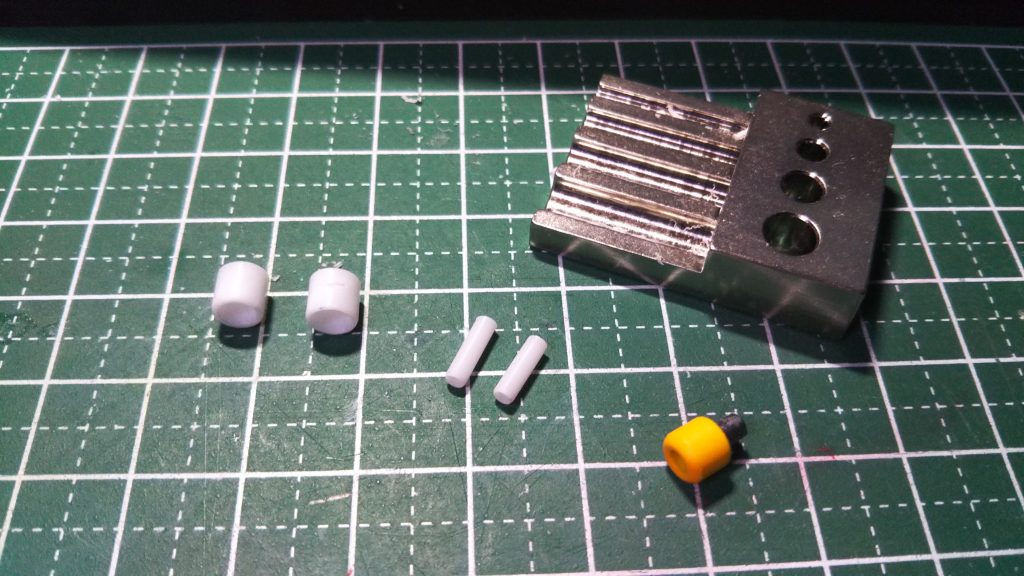 バルカンは５ｍｍと２ｍｍのプラ棒で作成