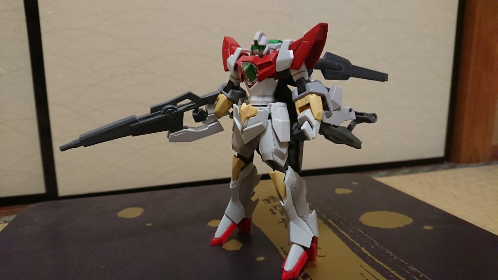 ・リボーンズジム
基本となる形態です。
ジムらしい汎用性に優れた性能を持ち、GNバスターライフルとサイドスカートに格納している(という設定、ワタスにそこまでの技術はありません)ビームサーベルを武装としています。
なおシールドが無いのはダイバーが作り忘れたからという設定です。
実際に私も作り忘れました。

………[と思ってたんですがね](https://gumpla.jp/hg/171485)