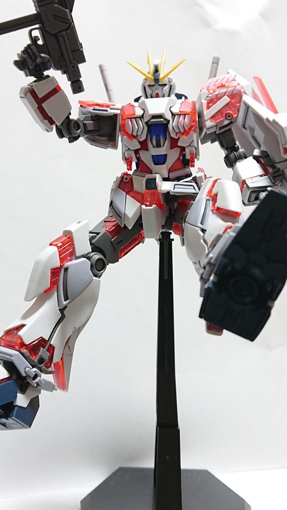 HGナラティブガンダムC装備–3枚目/制作者：ライバック