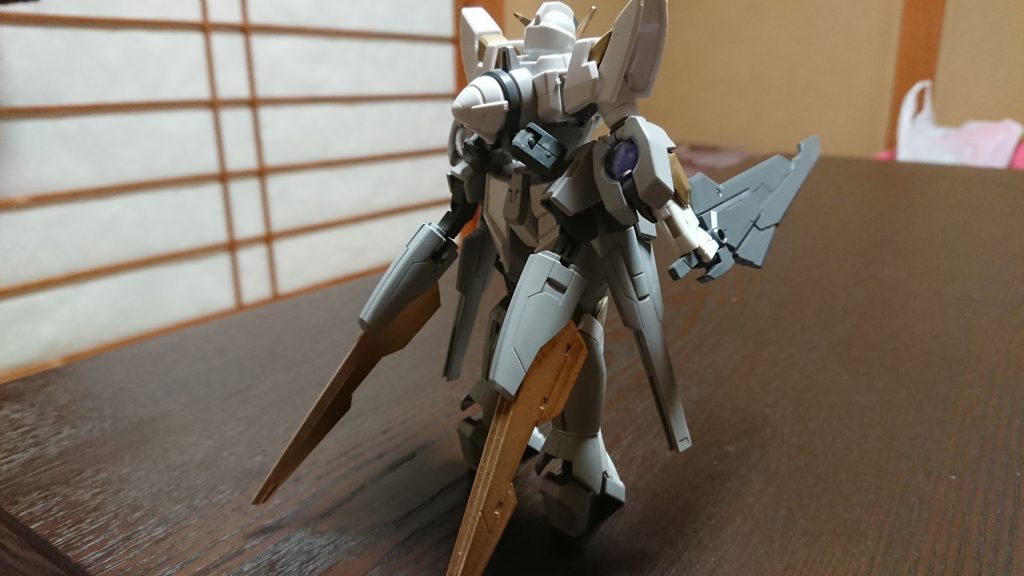 「ルーカス様、私はガンプラが好きです、ですがそれ以上に貴方の事を愛しているのです、だから私は、貴方の為に戦いたい………どうかルーカス様、私に命じてください………戦え、と」
「………わかった………ルーカス・カンカーンシュルヤの元に命じる………シャルロット、僕の為に戦って!」
「………ありがとうございます………その一言があれば私は………」