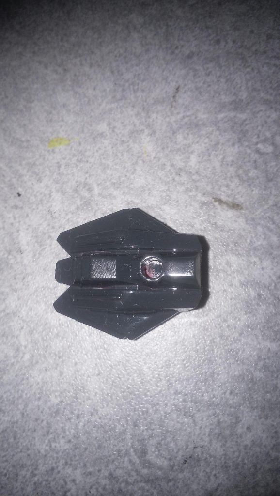 問題のバックパックのジョイント、これは色々苦労しました………………悩み悩んでいる時、ふと積みの中のインパルスランシエを見つけてもしかしたらと開けるといいものを見つけました!
余剰パーツのインパルスのバックパックジョイントのコアスプレンダーパーツ!
長さ調整して収まりいい感じになりました!