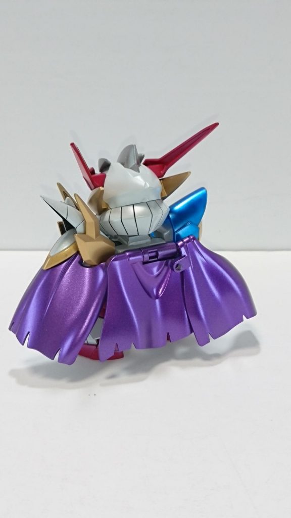 塗装はメタリック&パールを使用した光沢仕上げです。