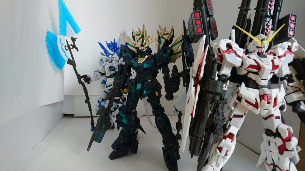 フェネクス不在なので、代役にペルコーンを