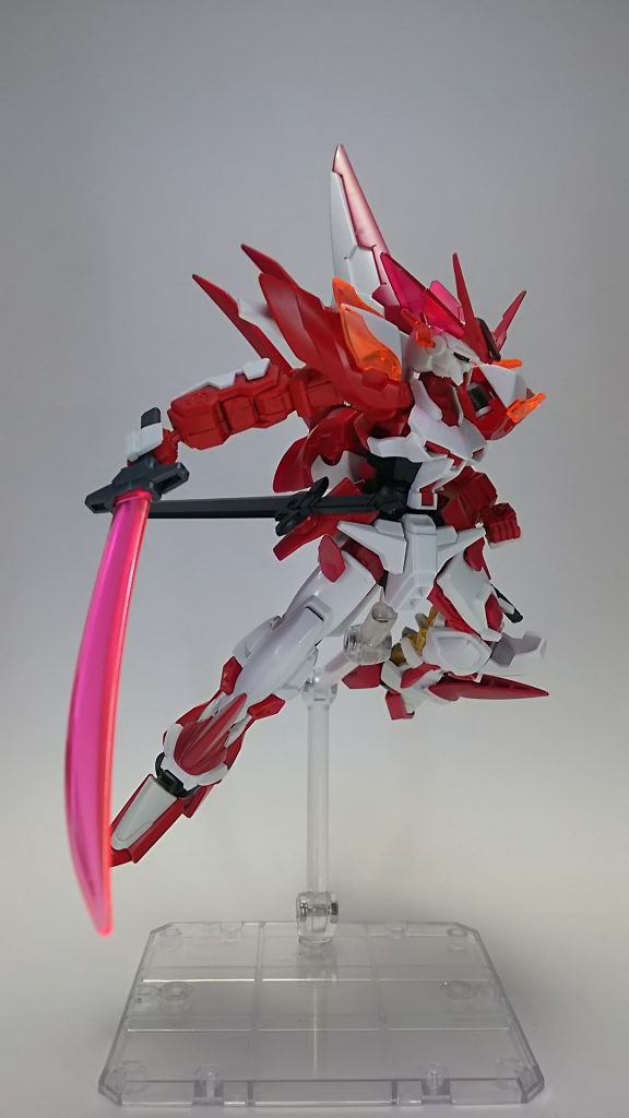 一刀流
高出力ビームサーベル「フタミノナギテ・一ノ太刀」