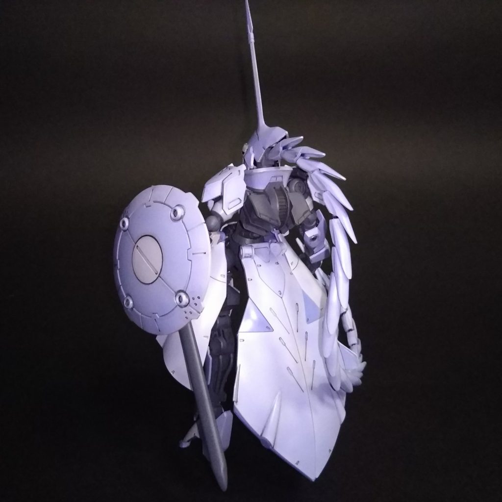 ちなみにPLDはパラディンの略です。後程説明しますが、元々は全然違う色で完成するはずでしたが、迷走の挙げ句にこの仕様になりましたw( ̄▽ ̄;)