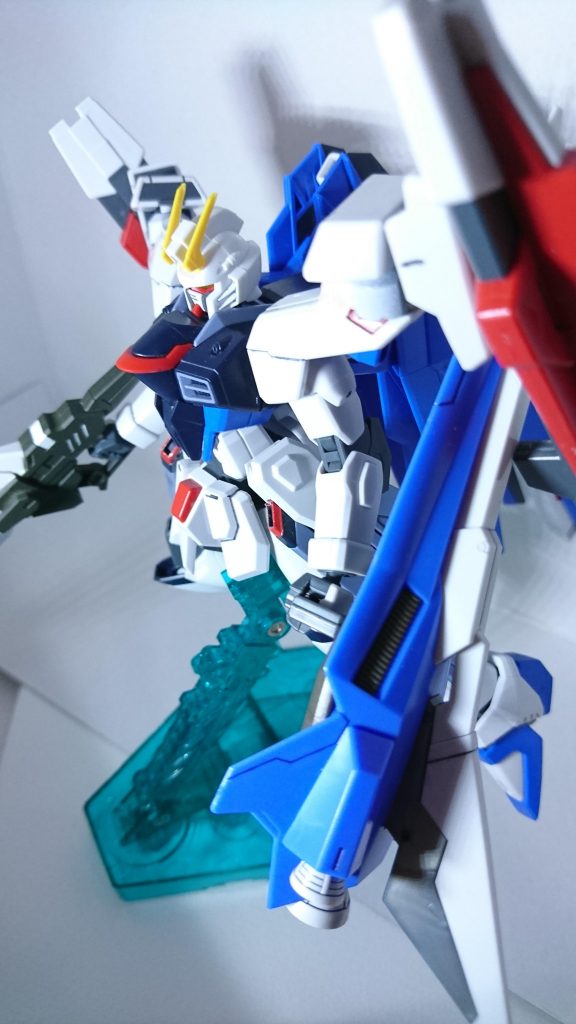 アップ
これくらい近づかないとピントがはっきりしない…