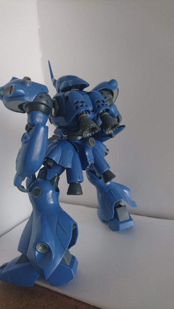 バックショット
メインバーニアは市販品のパーツに変更しました
中もジャンクで作り込みました。見えないけど
各部のマウント用の穴は塞いであります