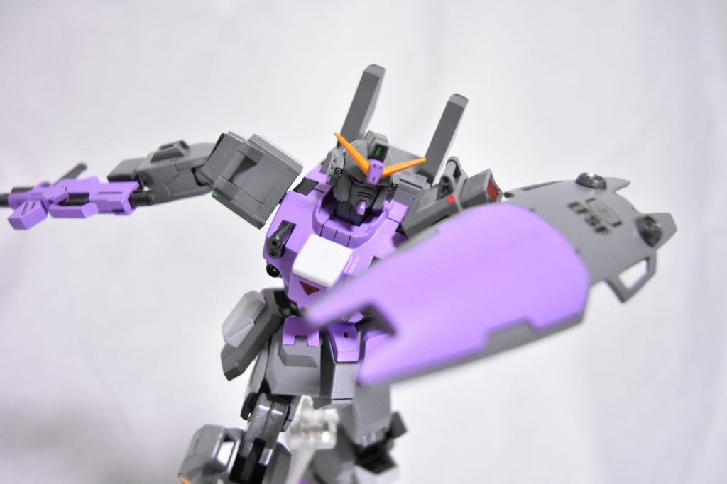 旧HGUCのパケ絵的な