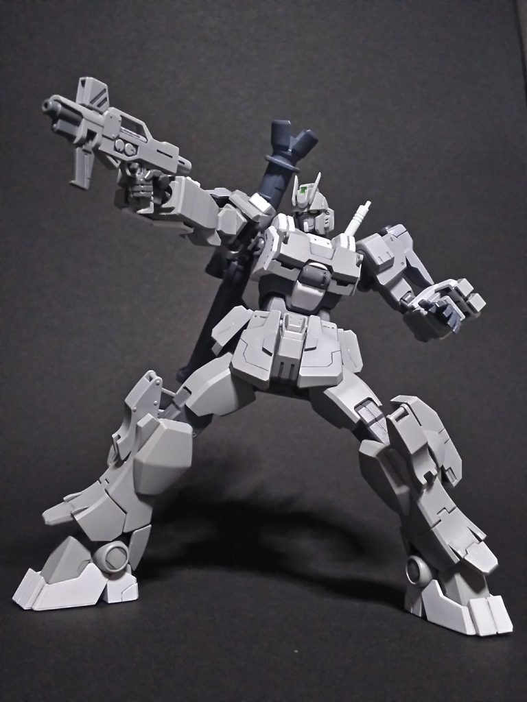 イントルーダーを空中戦非対応の陸戦型と割り切った作品になります。胴体延長&股間軸の移動を行った程度でほぼ素組みですが、割りと気に入っています‼️