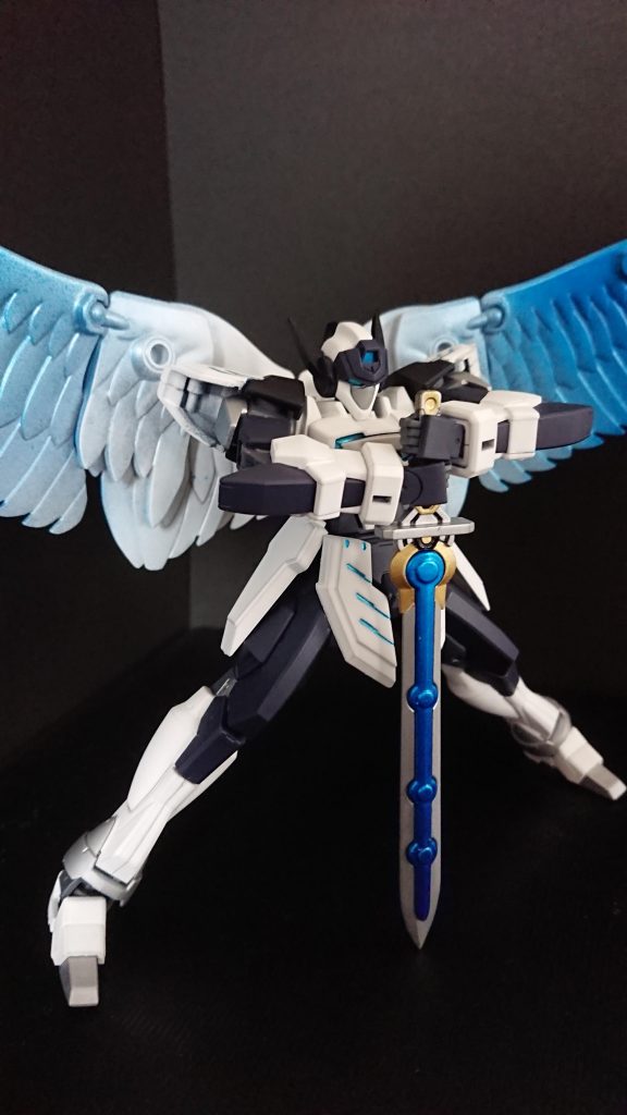 剣はアーサー王伝説に出てくる聖剣エクスカリバーです。LBX月光丸の剣を塗装しました。