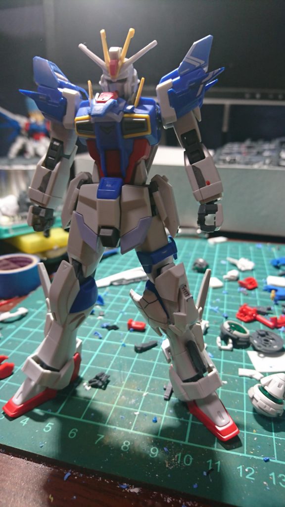 とにかく本能の赴くままに切ったり貼ったり。