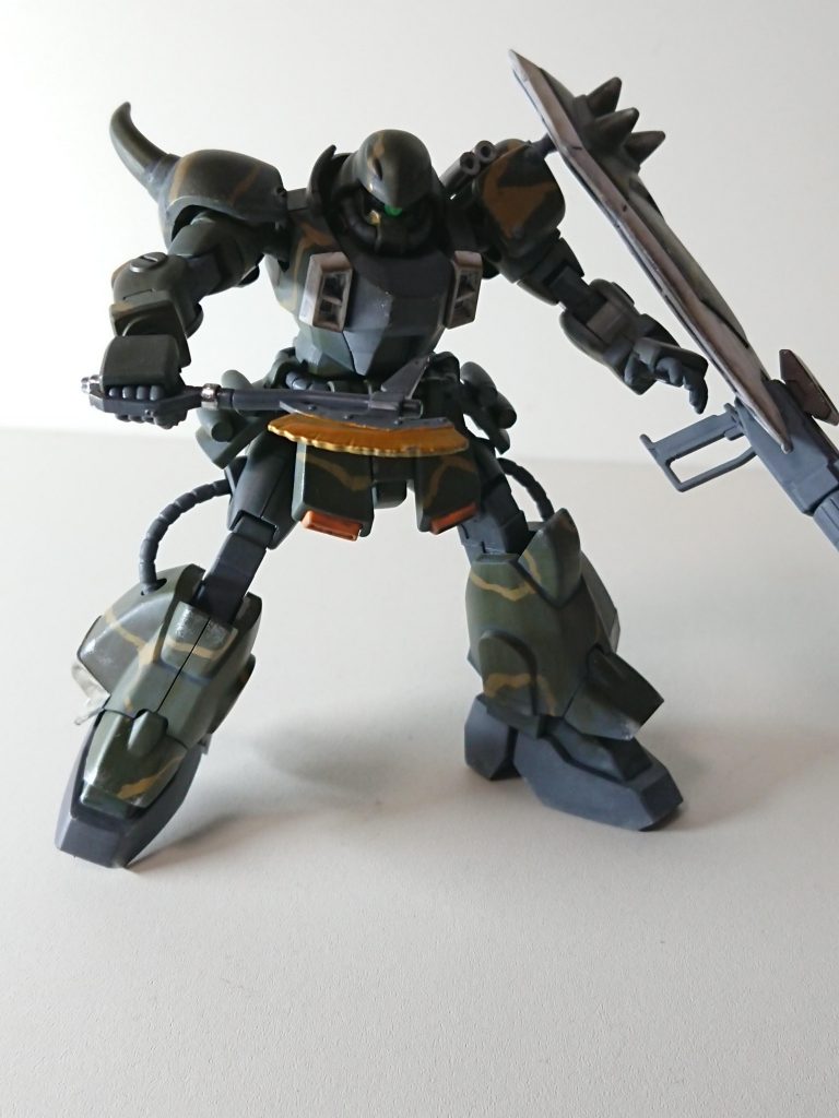 ビームトマホークは先行試作品のもので発光色が異なる。