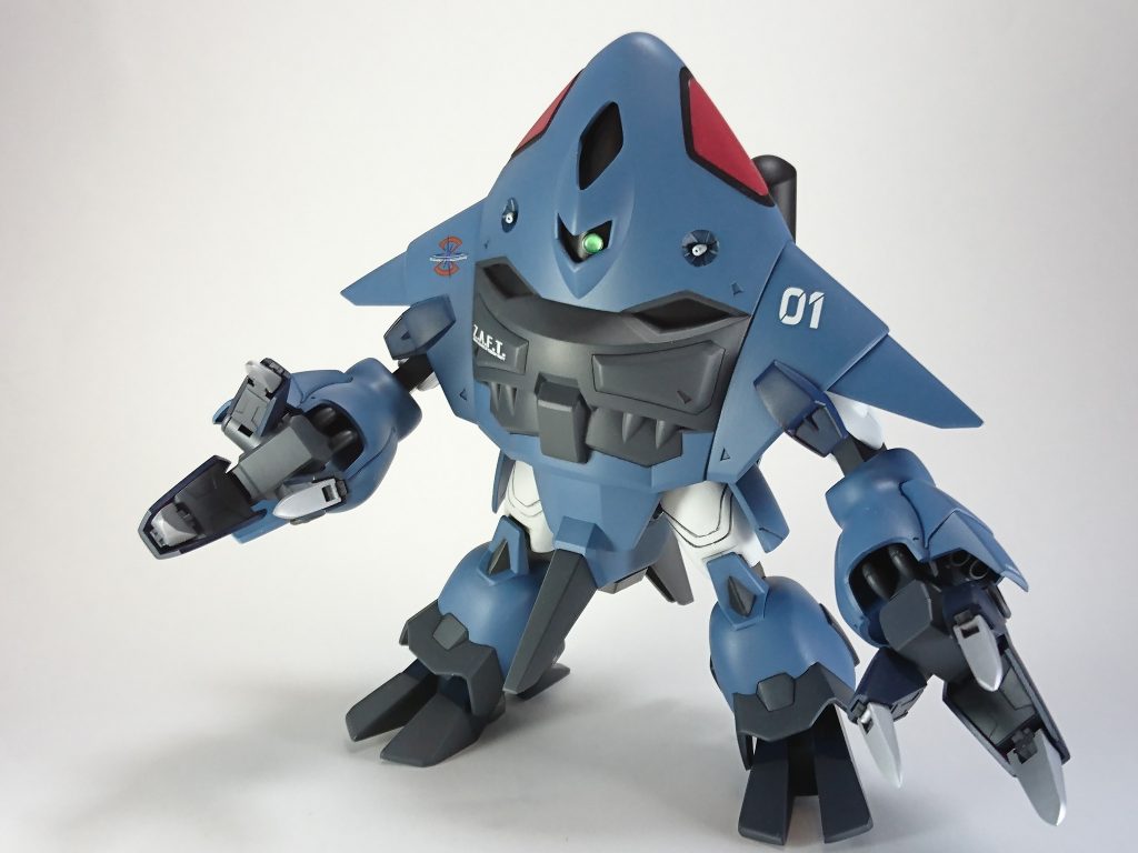 モノアイはネオジム磁石を使って可動出来るように。