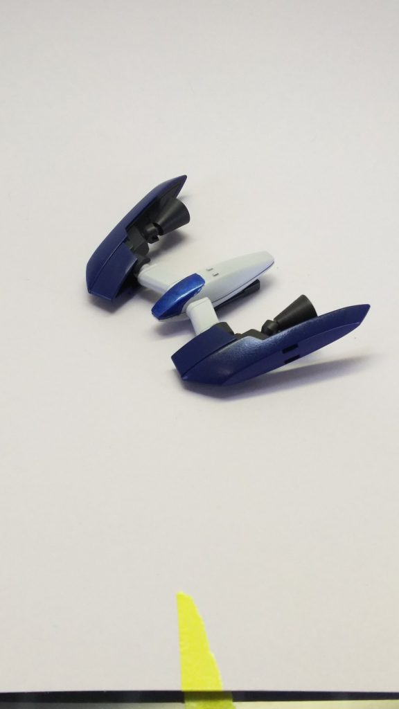 設定として、緊急時にはコアファイターとして機体から分離して脱出できることにしています。