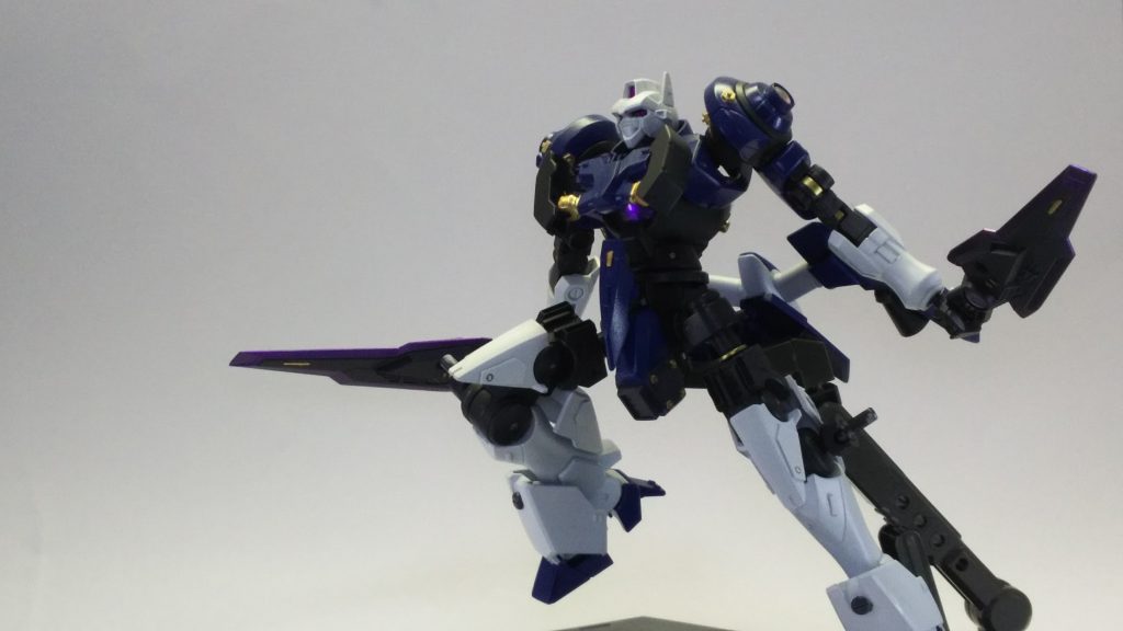 アクションのポーズの1枚。