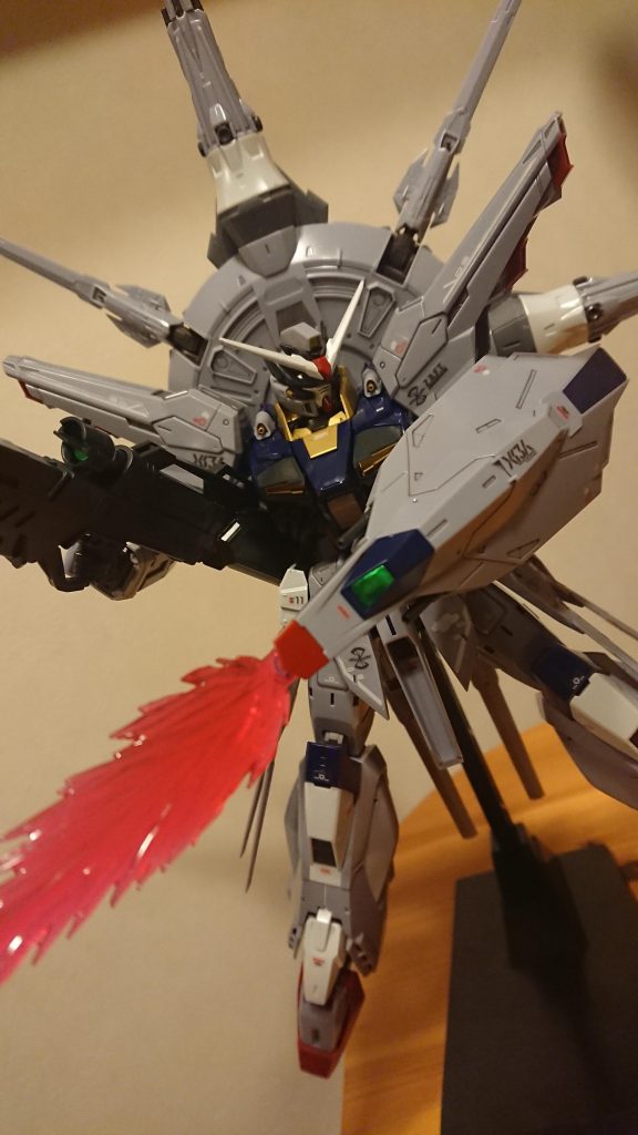 重量感があって、ラスボスの威圧感たっぷりです