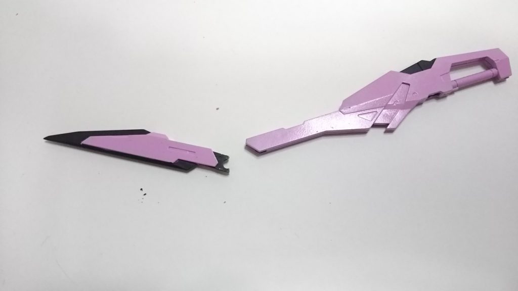 製作工程ではありませんが、クリアランスを確保しなかったり塗料を厚くしてしまったりしたので動かした時に見事におれましたね😞みなさんお気をつけを。