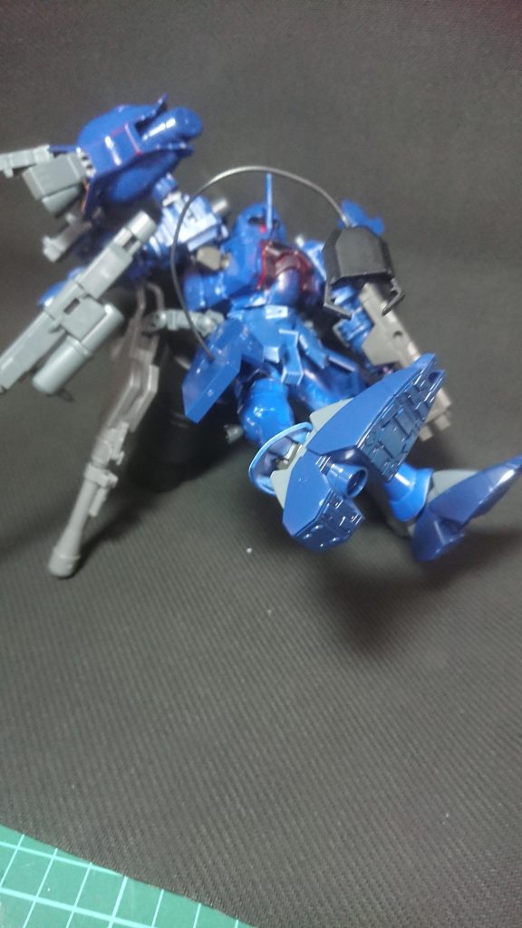 脚にシザーアンカーを装備
急旋回などに使える?