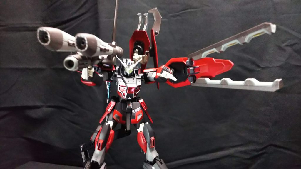 カラミティ、胸部スキュラ、フレスベルグ、エクツァーンによる一斉掃射。
フリーダム的なアレ。