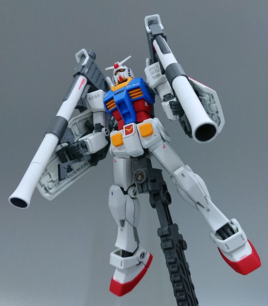 他の方のガンダムをみながら、ホワイトベースのデカールを貼ってみたいなぁ〜 と、ずーと思っていた夢も叶いました♪(*´ω`*)